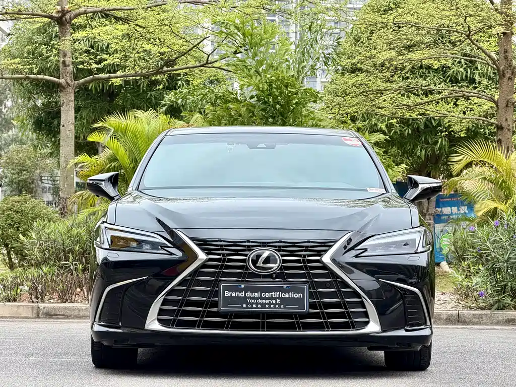 Lexus ES 2025 300h Premium Edition купить на сайте DeffCars