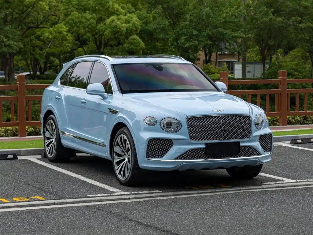 Bentayga 2022 4.0T V8 купить на сайте DeffCars