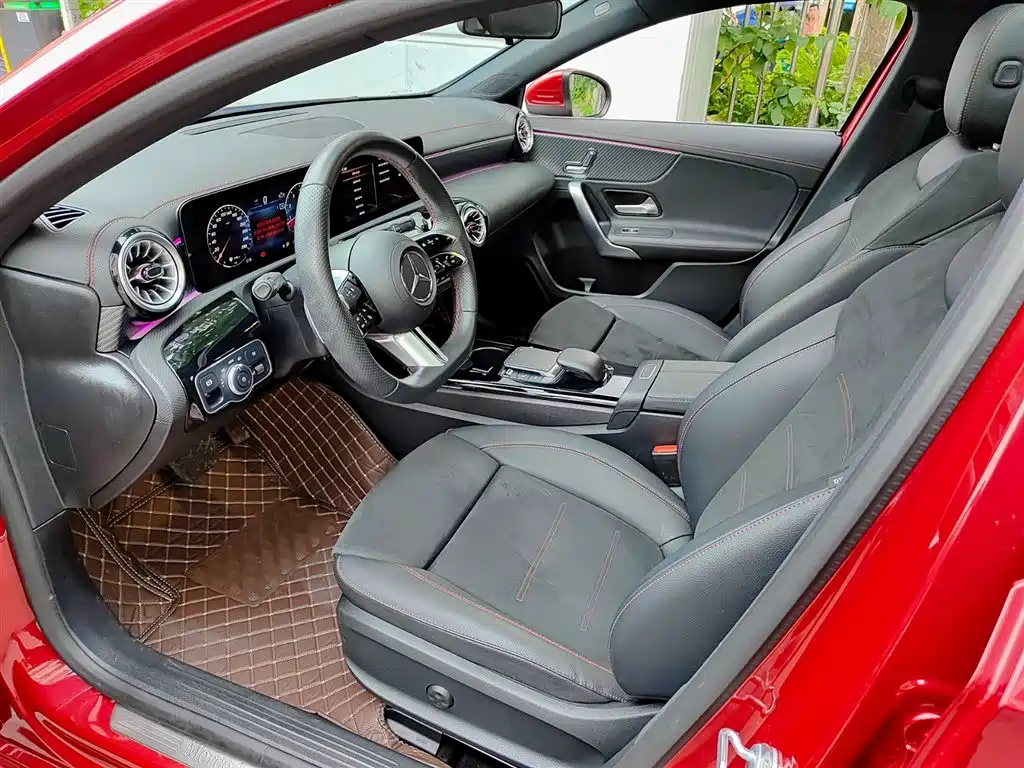 Mercedes-Benz A-Class 2023 A 200 L Fashion Model купить на сайте DeffCars