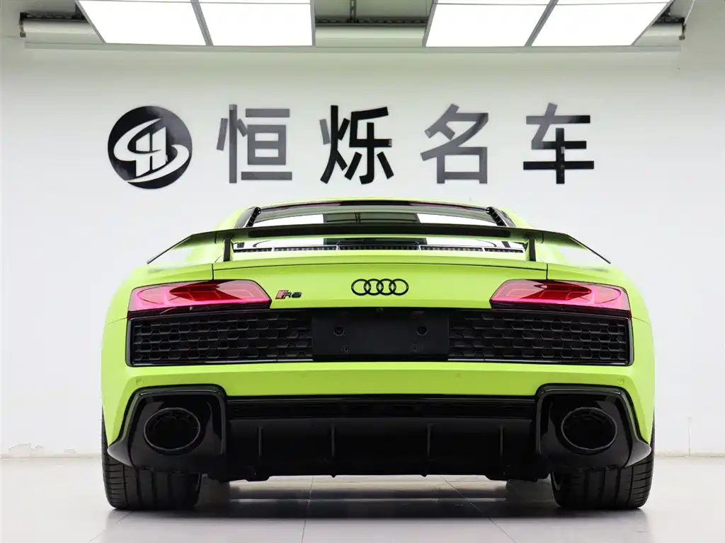 Audi R8 2022 V10 Coupe performance купить на сайте DeffCars
