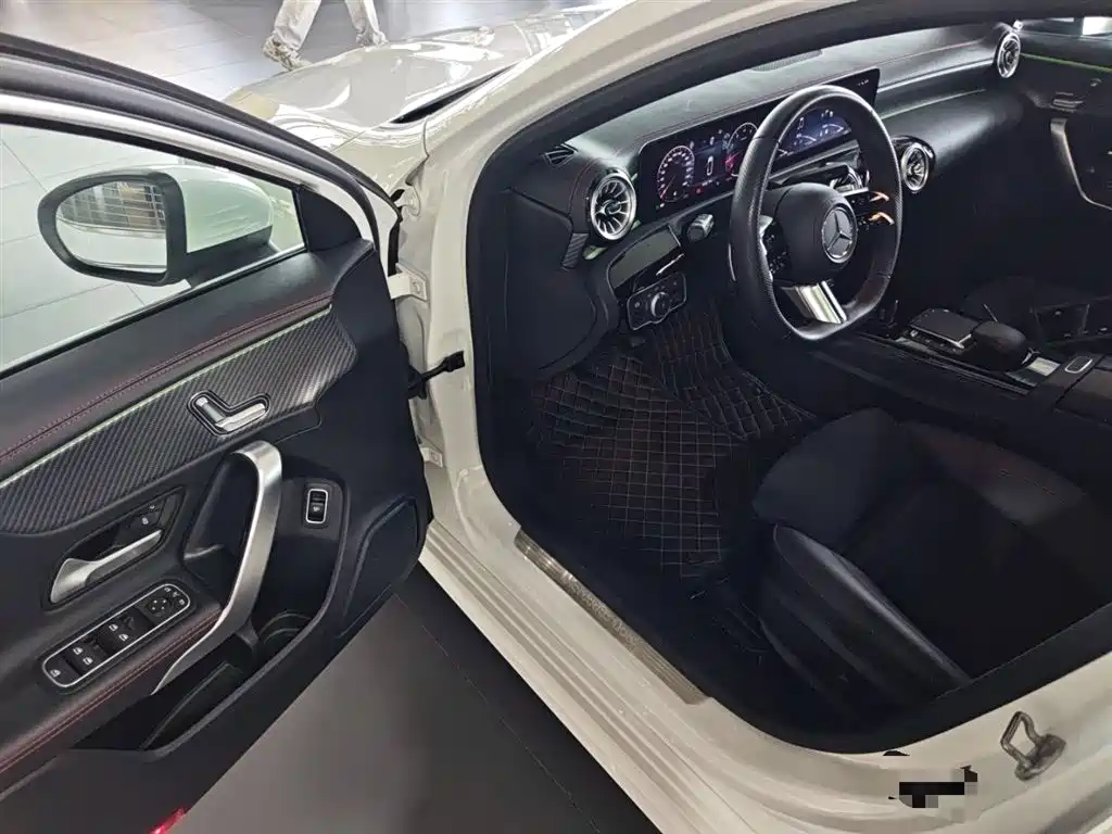 Mercedes-Benz A-Class 2023 A 200 L Fashion Model купить на сайте DeffCars