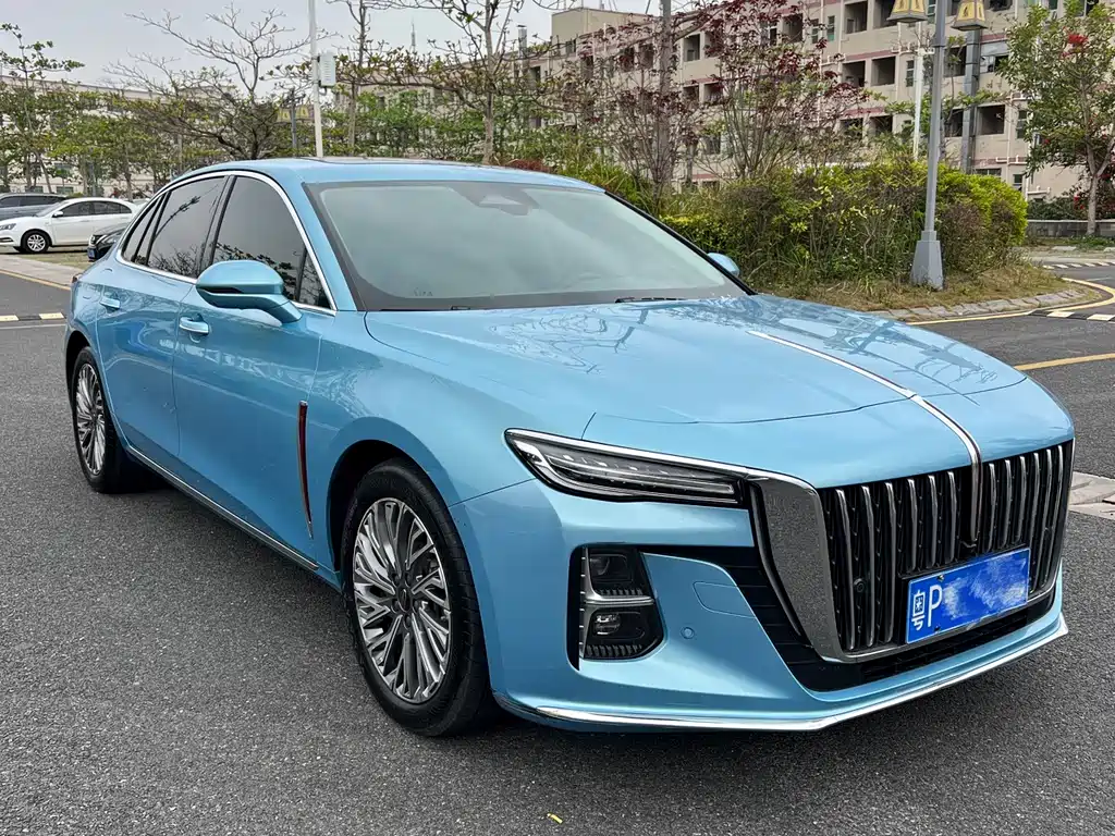 Hongqi H5 2023 2.0T automatic smart connected flag version купить на сайте DeffCars