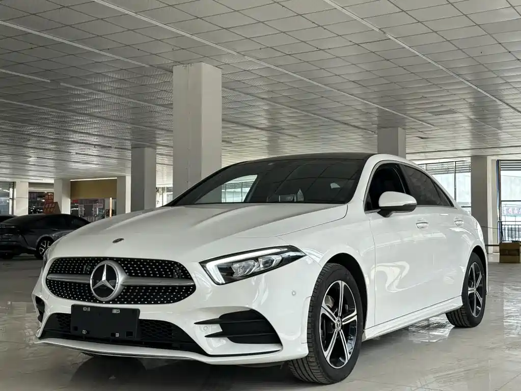 Mercedes-Benz A-Class 2022 A 200 L Sports Sedan Dynamic Type купить на сайте DeffCars