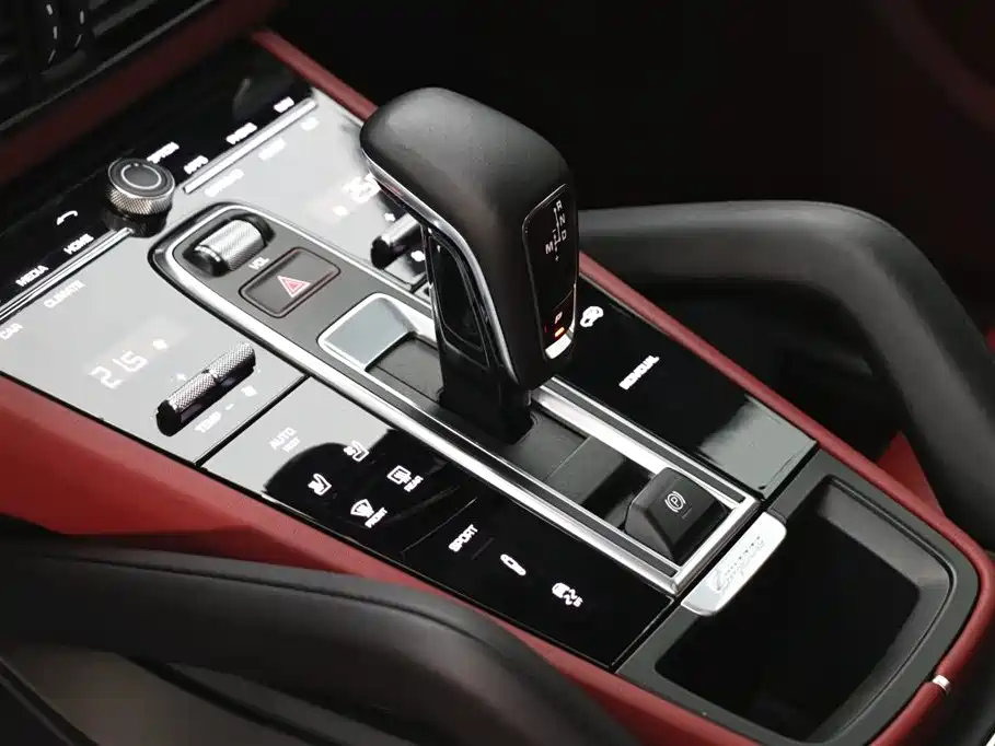 Cayenne 2023 Cayenne 3.0T Platinum Edition купить на сайте DeffCars