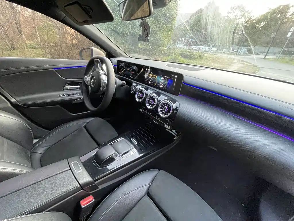 Mercedes-Benz A-Class 2020 Facelift A 200 L Sports Sedan Dynamic Type купить на сайте DeffCars