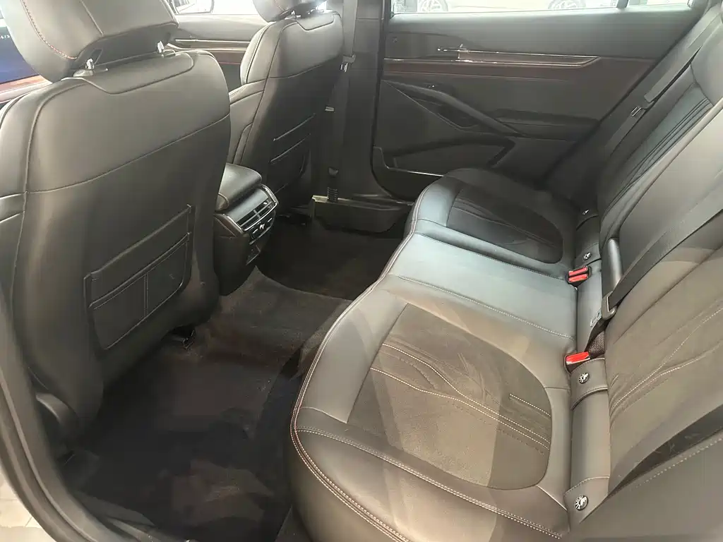 Mondeo 2023 EcoBoost 245 Extreme купить на сайте DeffCars