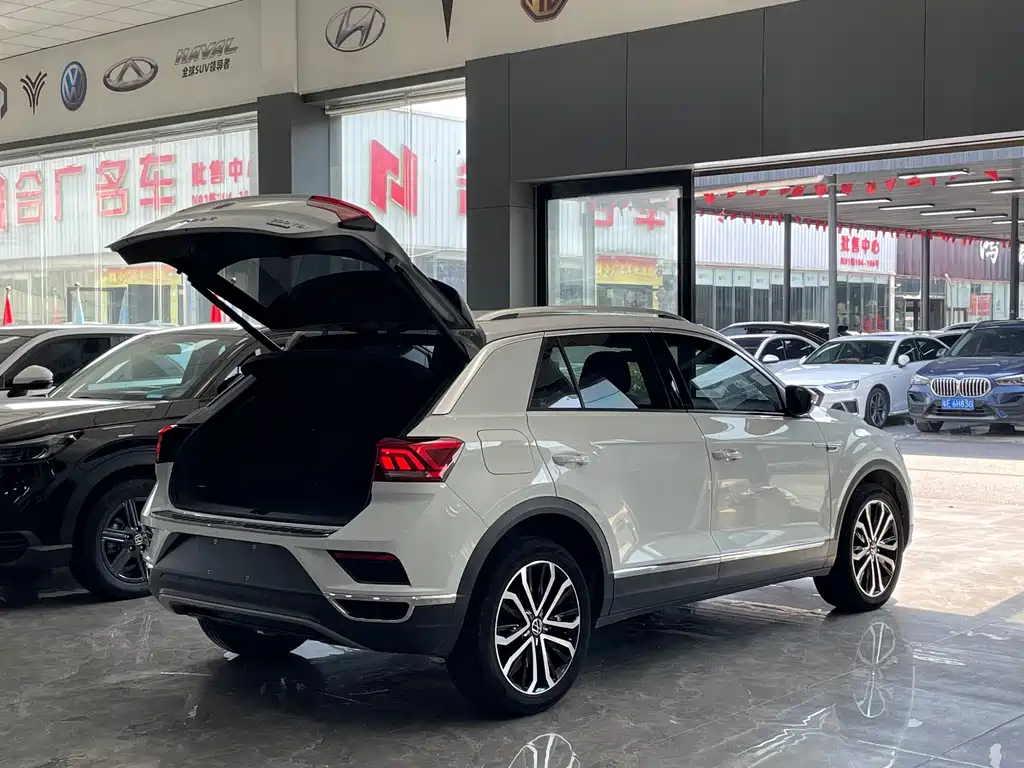 T-ROC 2021 facelift 280TSI DSG four-wheel drive luxury smart connected version купить на сайте DeffCars