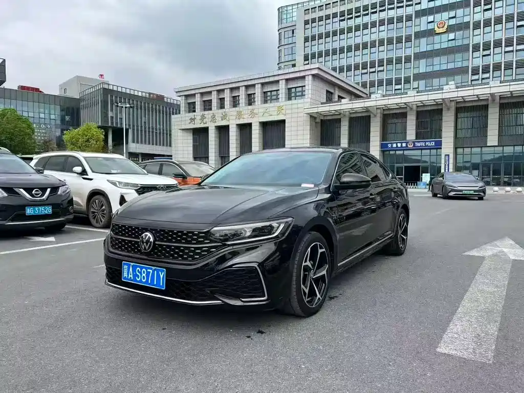Passat 2023 facelift 330TSI Star Elite Edition купить на сайте DeffCars