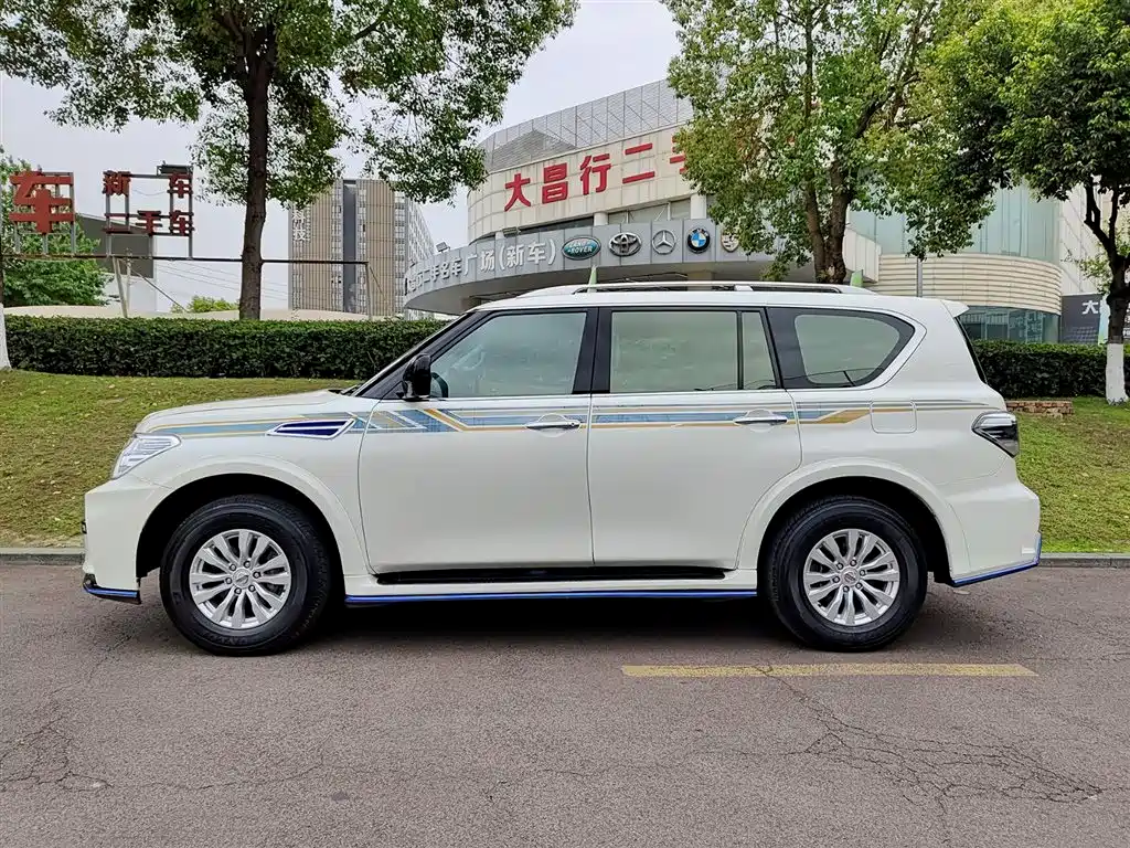 Patrol 2018 4.0L LinkedIn model купить на сайте DeffCars