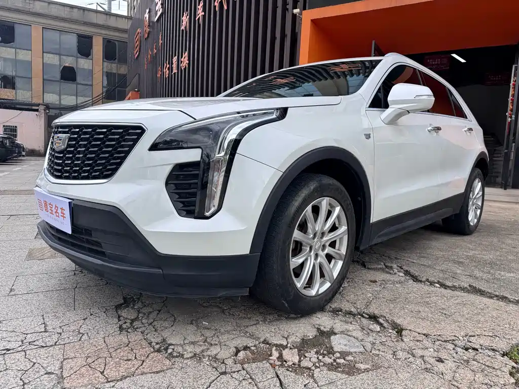 Cadillac XT4 2018 28T two-wheel drive technology купить на сайте DeffCars