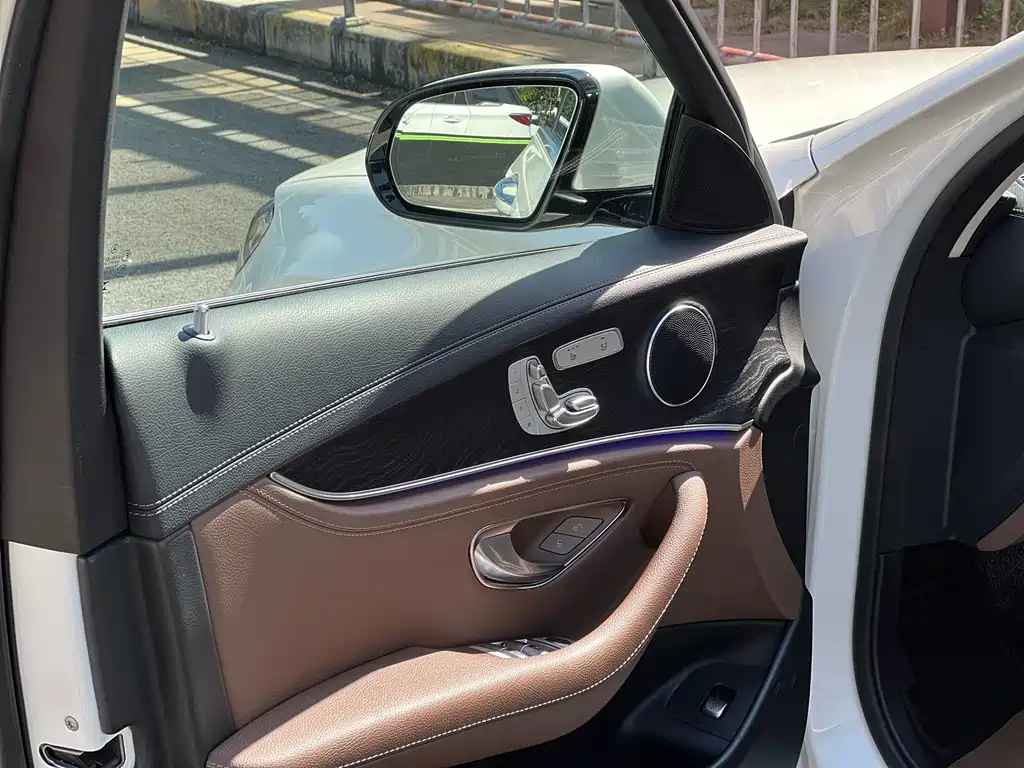 Mercedes-Benz E-Class 2017 E 300 L Sports Luxury купить на сайте DeffCars