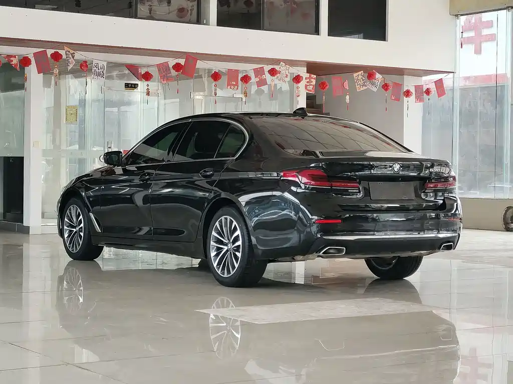 BMW 5 Series 2021 525Li Luxury Package купить на сайте DeffCars