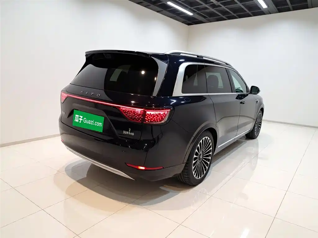 Wenjie M9 2025 extended range Ultra version 52kWh 6-seater version 192-line lidar) купить на сайте DeffCars