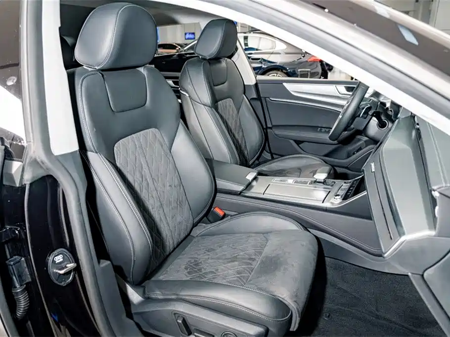 Audi A7L 2024 45 TFSI quattro luxury model купить на сайте DeffCars