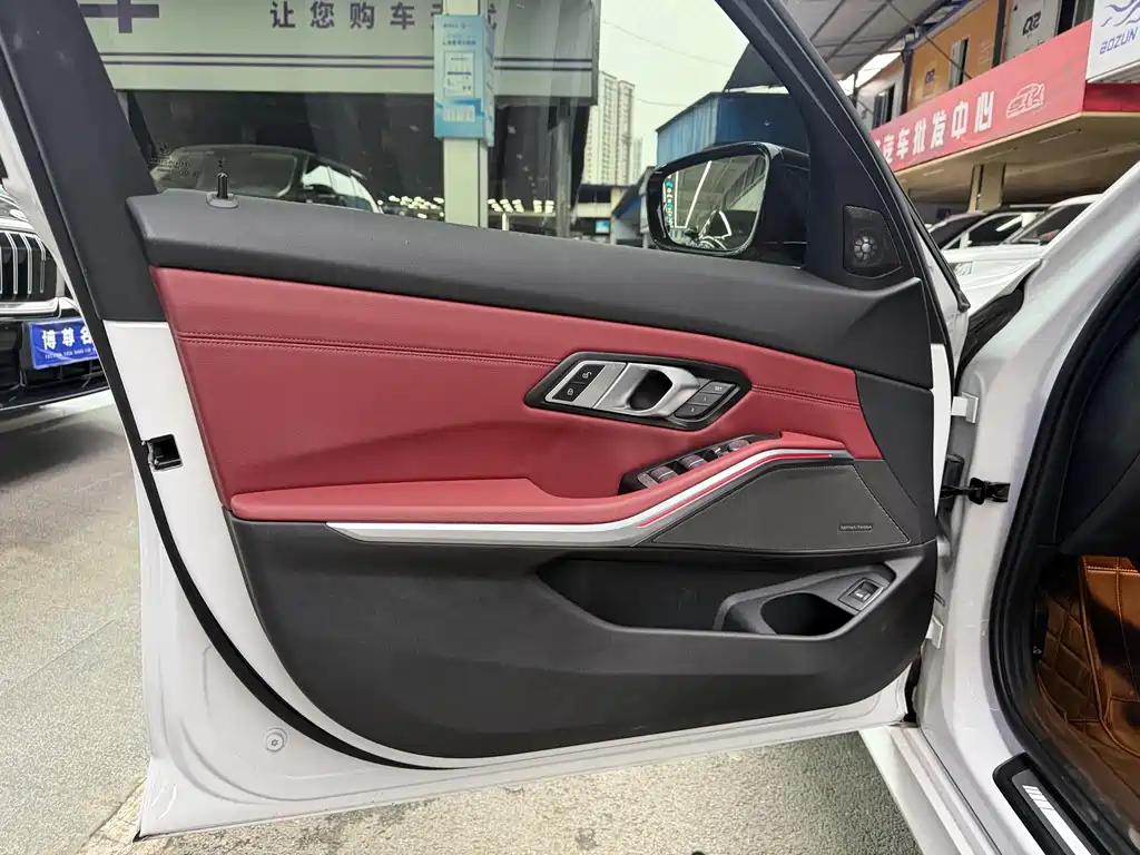 BMW 3 Series 2023 325Li M Sports Night Package купить на сайте DeffCars