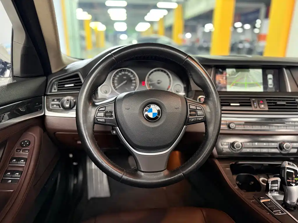 BMW 5 Series 2014 525Li Luxury Design Package купить на сайте DeffCars