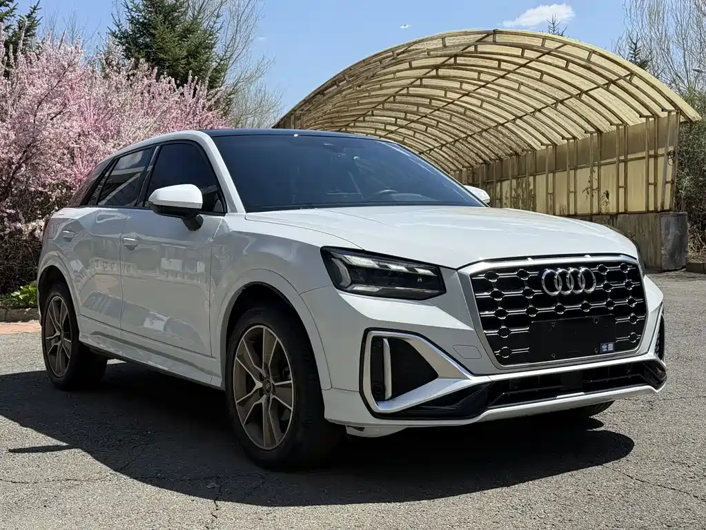 Audi Q2L 2022 35 TFSI fashionable and dynamic купить на сайте DeffCars