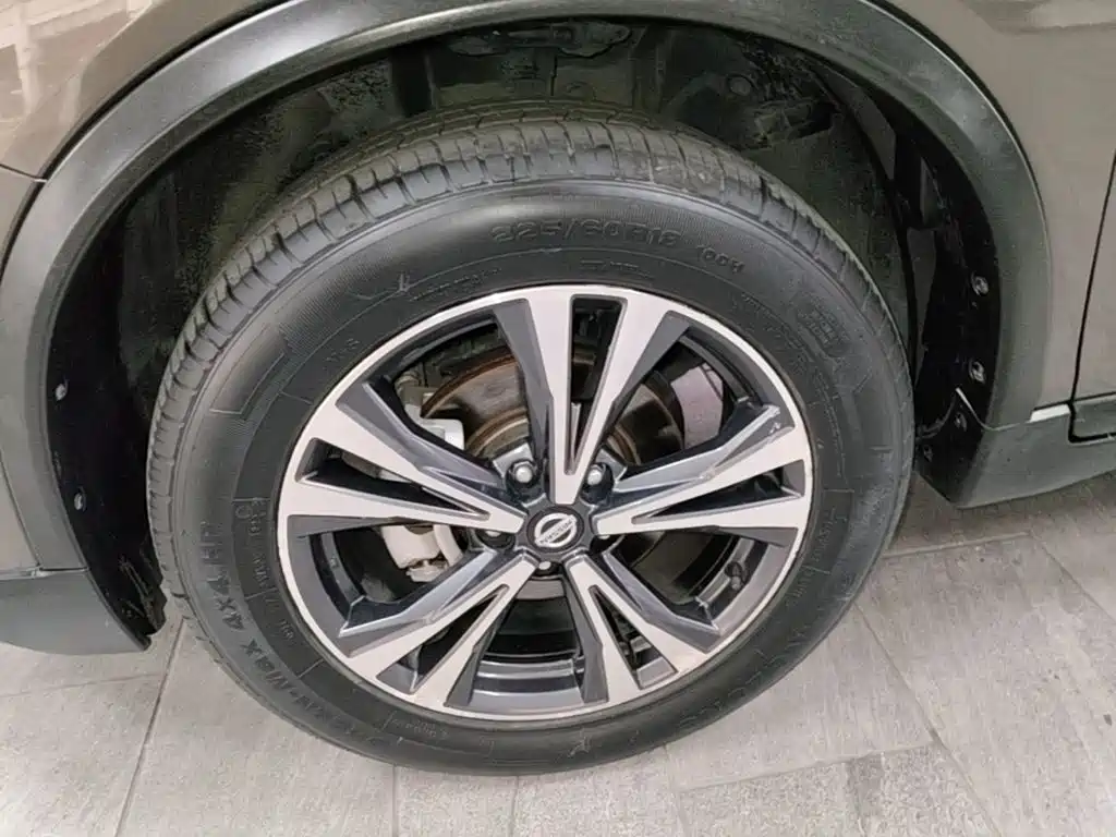 X-Trail 2017 2.5L CVT Leading Edition 4WD купить на сайте DeffCars