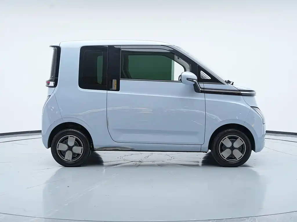 Wuling Air ev Qingkong 2023 four-seater-standard version купить на сайте DeffCars