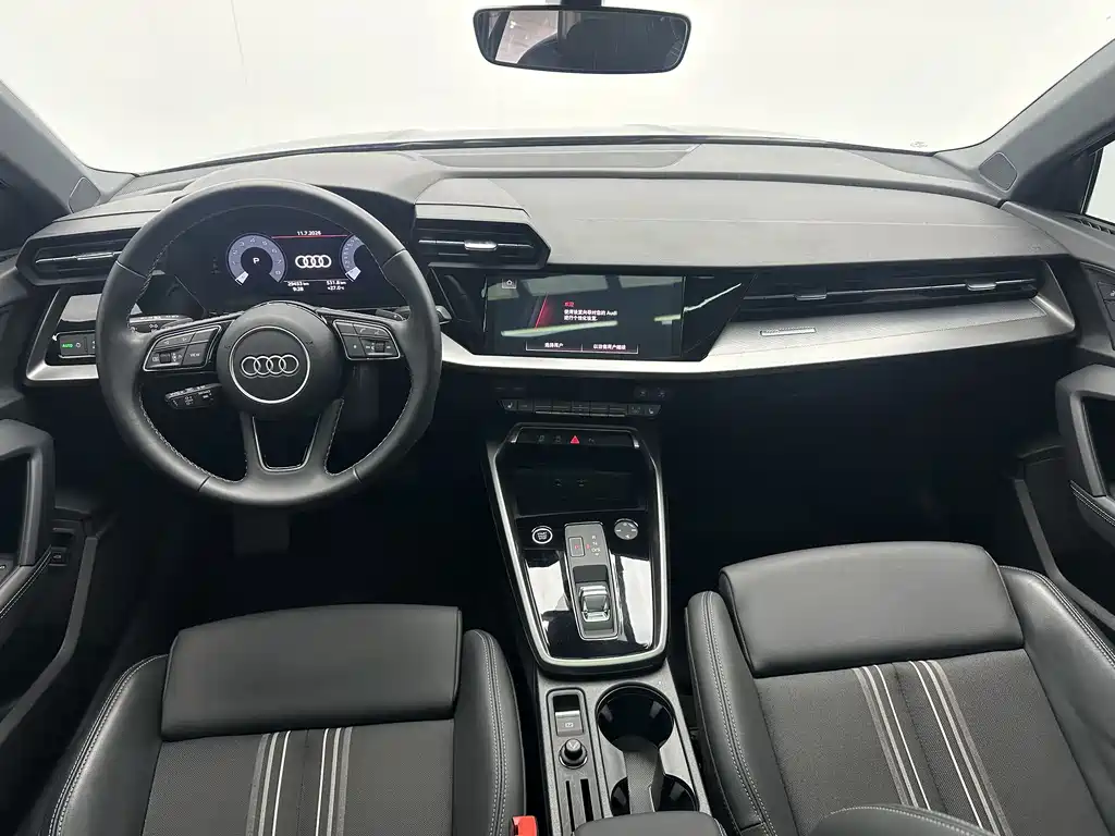 Audi A3 2023 facelift Sportback 35 TFSI stylish and sporty купить на сайте DeffCars