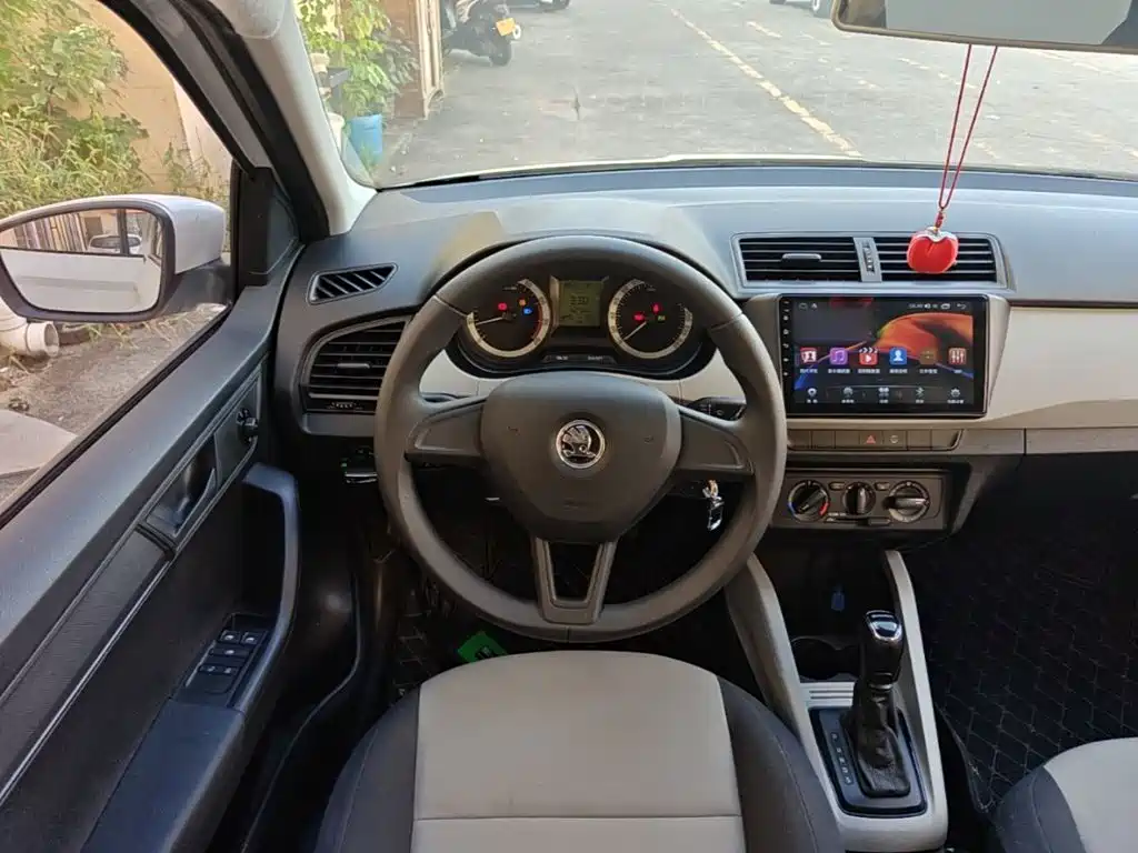 Fabia 2017 1.4L Automotive Edition купить на сайте DeffCars
