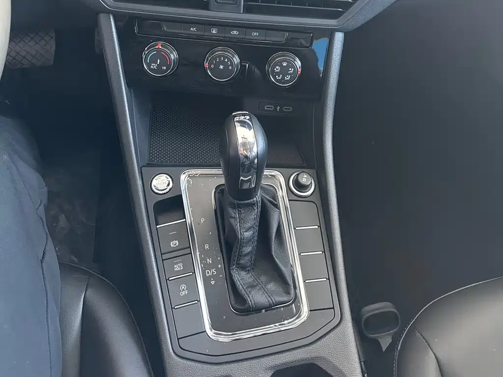 Bora 2026 200TSI DSG Yuexing Navigation Edition купить на сайте DeffCars