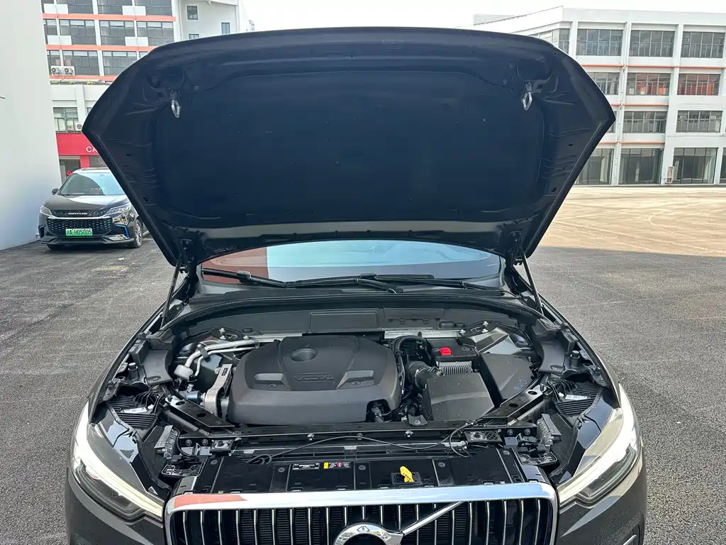 Volvo XC60 2021 T5 four-wheel drive Zhiyi Luxury Edition купить на сайте DeffCars