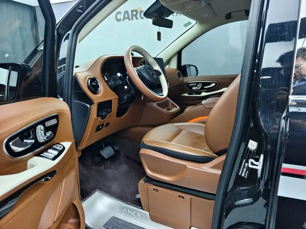 Vito 2021 2.0T Business Edition 7 seats купить на сайте DeffCars