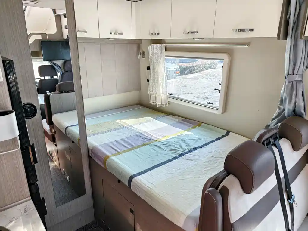 Iveco Wolfson 2021 3.0T automatic Chaorui long-axis short-hanging high-top side sliding door F1C купить на сайте DeffCars