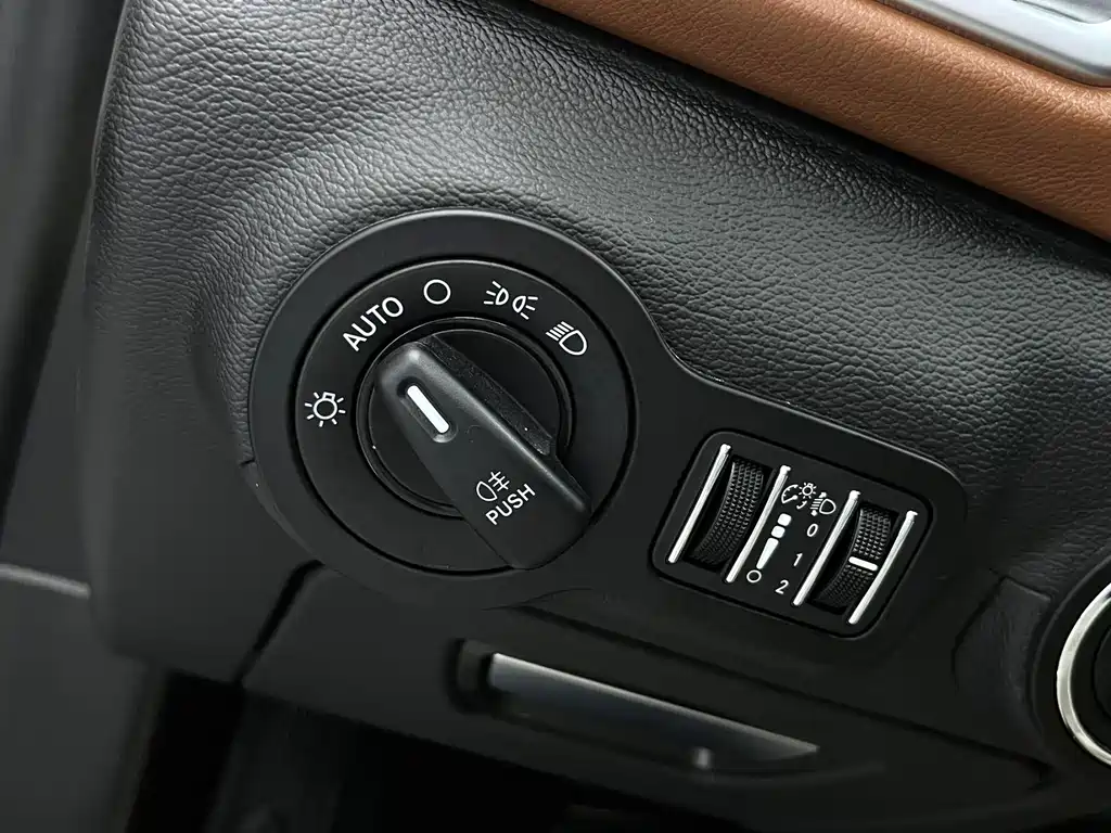 Ghibli 2019 3.0T Standard Edition National VI купить на сайте DeffCars