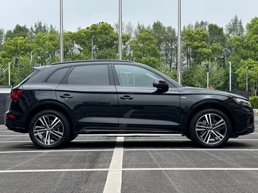 Audi Q5L 2022 40T RS Kit Burning Speed ​​Type купить на сайте DeffCars
