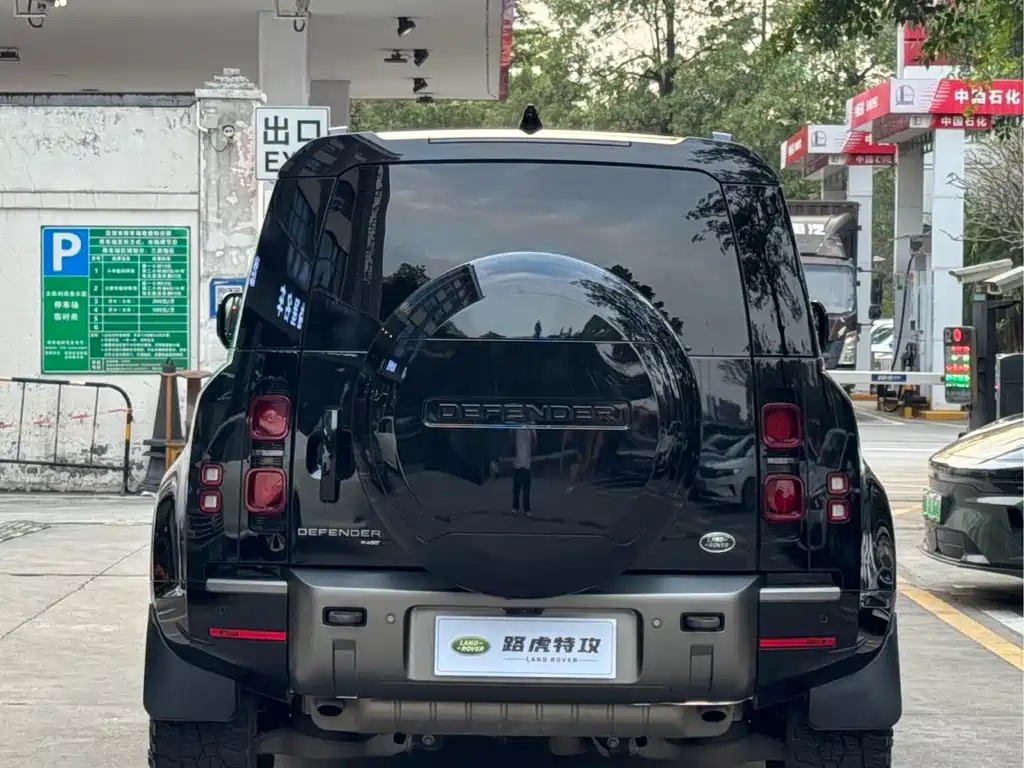 Land Rover Defender 2023 facelift 110 3.0T P400 X-DYNAMIC HSE купить на сайте DeffCars