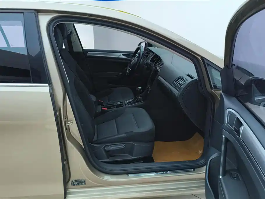 Golf 2020 Beloved Edition 280TSI DSG Comfort Type купить на сайте DeffCars