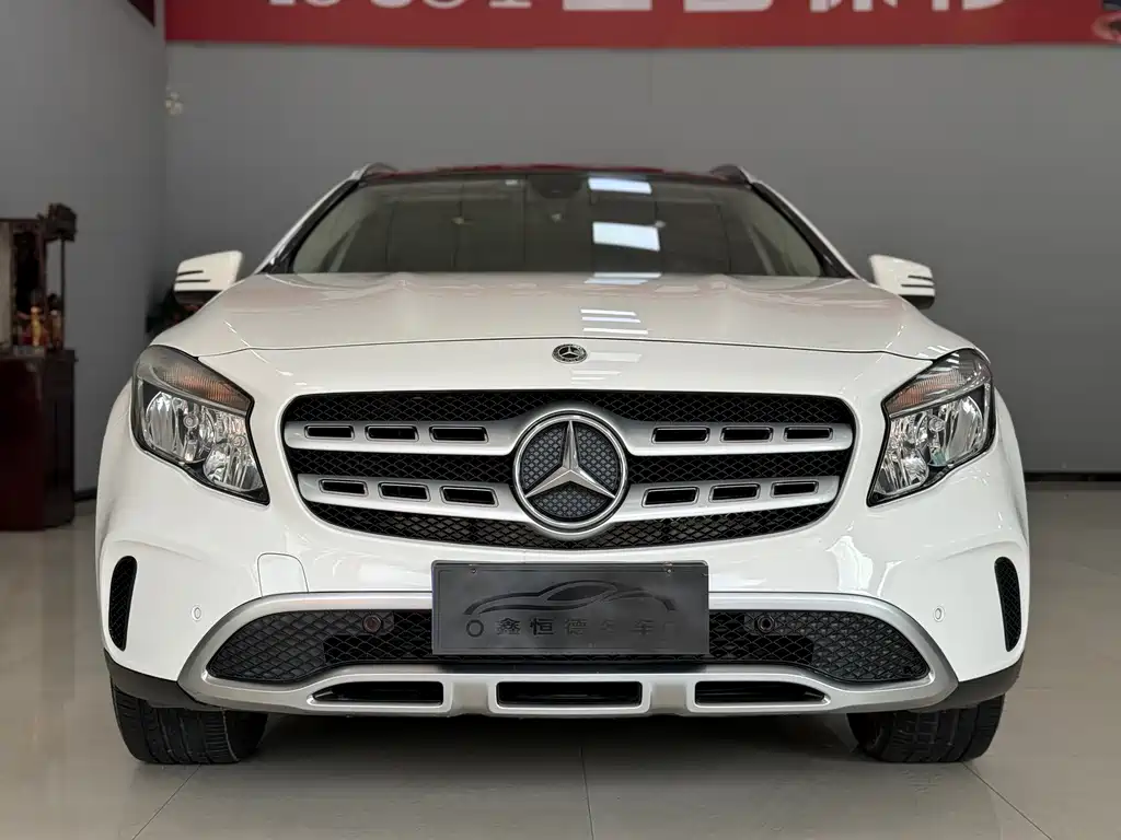 Mercedes-Benz GLA 2018 GLA 200 Fashion Model купить на сайте DeffCars