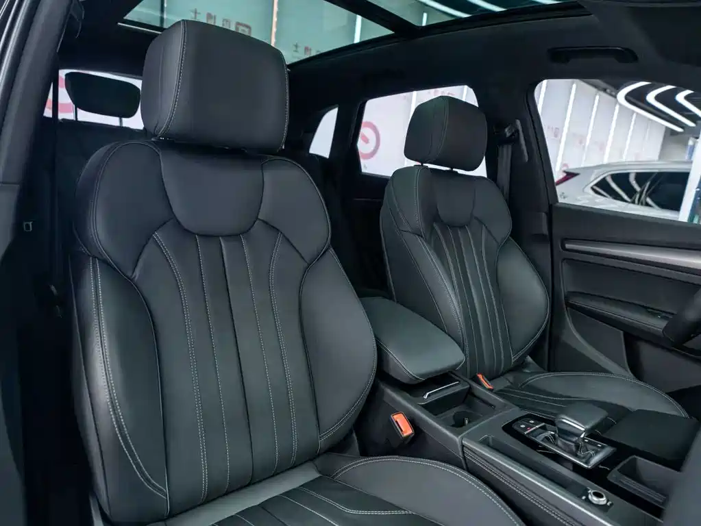Audi Q5L 2024 40 TFSI luxury and dynamic model купить на сайте DeffCars