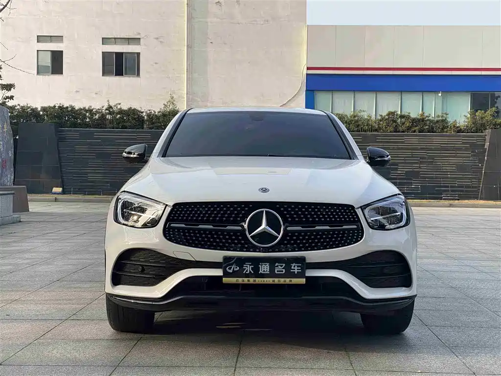 Mercedes-Benz GLC Coupe 2020 GLC 260 4MATIC Coupe SUV купить на сайте DeffCars