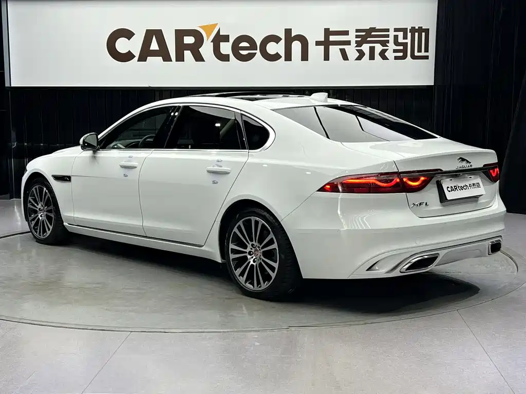 Jaguar XFL 2022 XFL 2.0T P250 two-wheel drive exclusive luxury version купить на сайте DeffCars