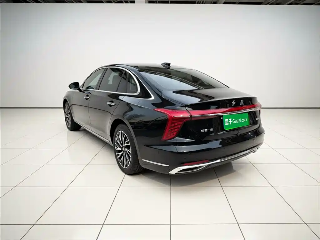Hongqi H5 2025 2.0T automatic Qichang version купить на сайте DeffCars