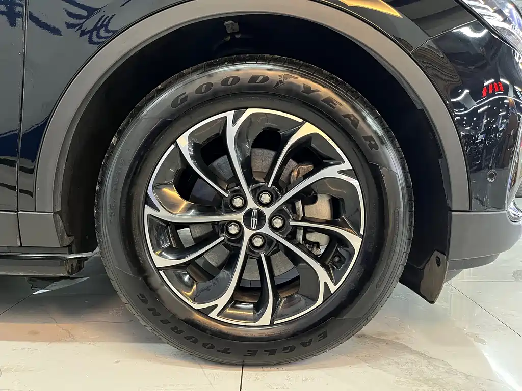 Voyager 2023 2.0T four-wheel drive exclusive edition купить на сайте DeffCars