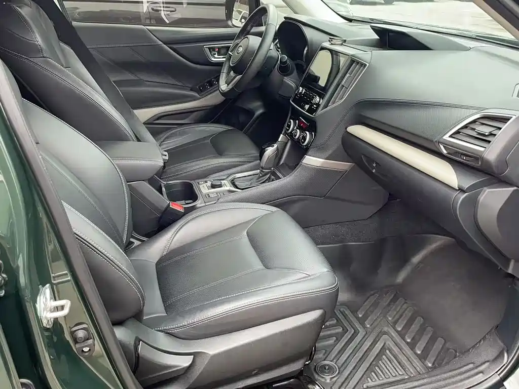Forester 2022 2.0i AWD Deluxe Edition EyeSight купить на сайте DeffCars