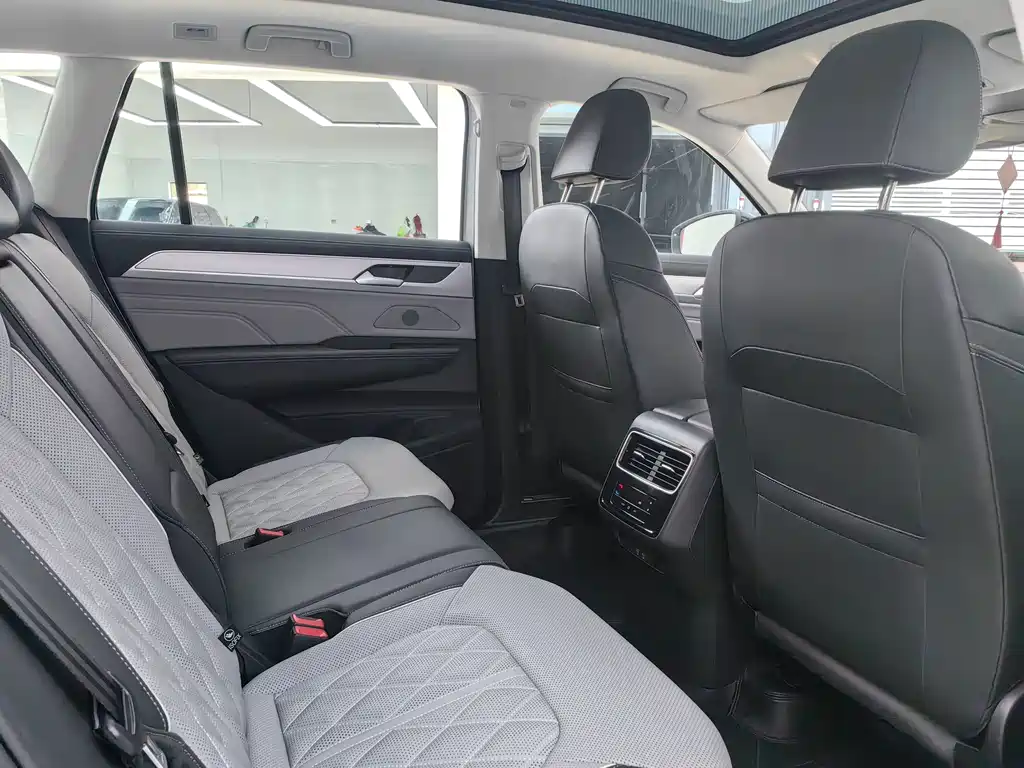 Lanxun 2025 380TSI four-wheel drive R-Line cruising model купить на сайте DeffCars