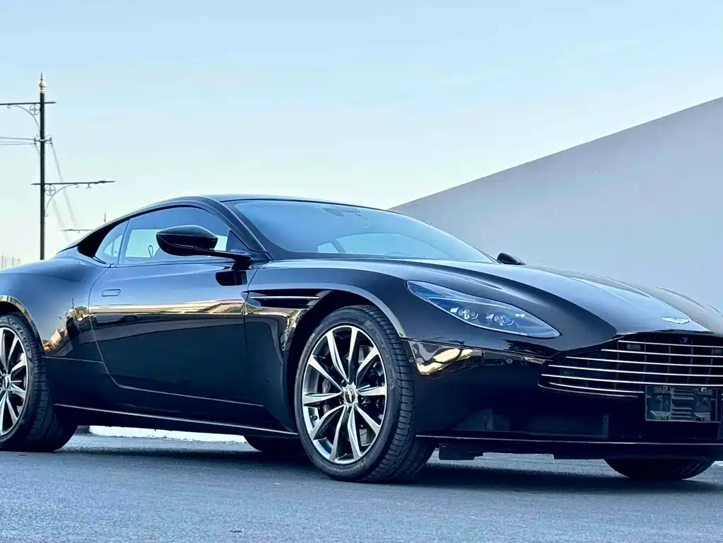 Aston Martin DB11 2019 4.0T V8 Coupe купить на сайте DeffCars