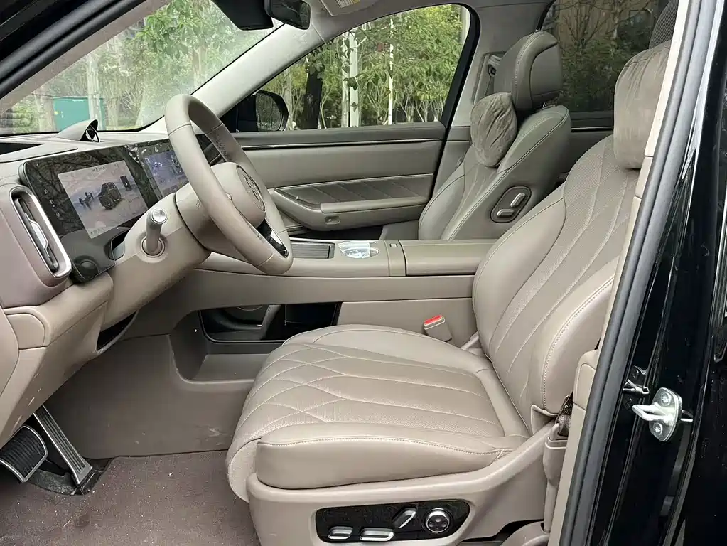 Wenjie M8 2025 pure electric Max+ six-seat long-range version купить на сайте DeffCars