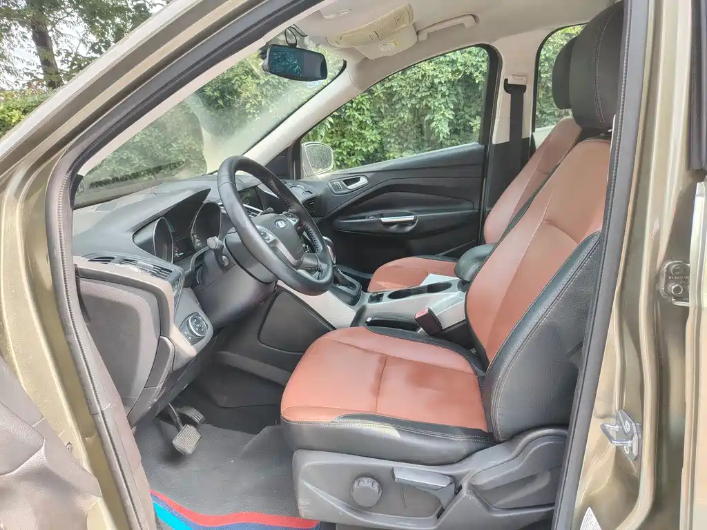 Kuga 2015 1.5L GTDi two-wheel drive comfort model купить на сайте DeffCars