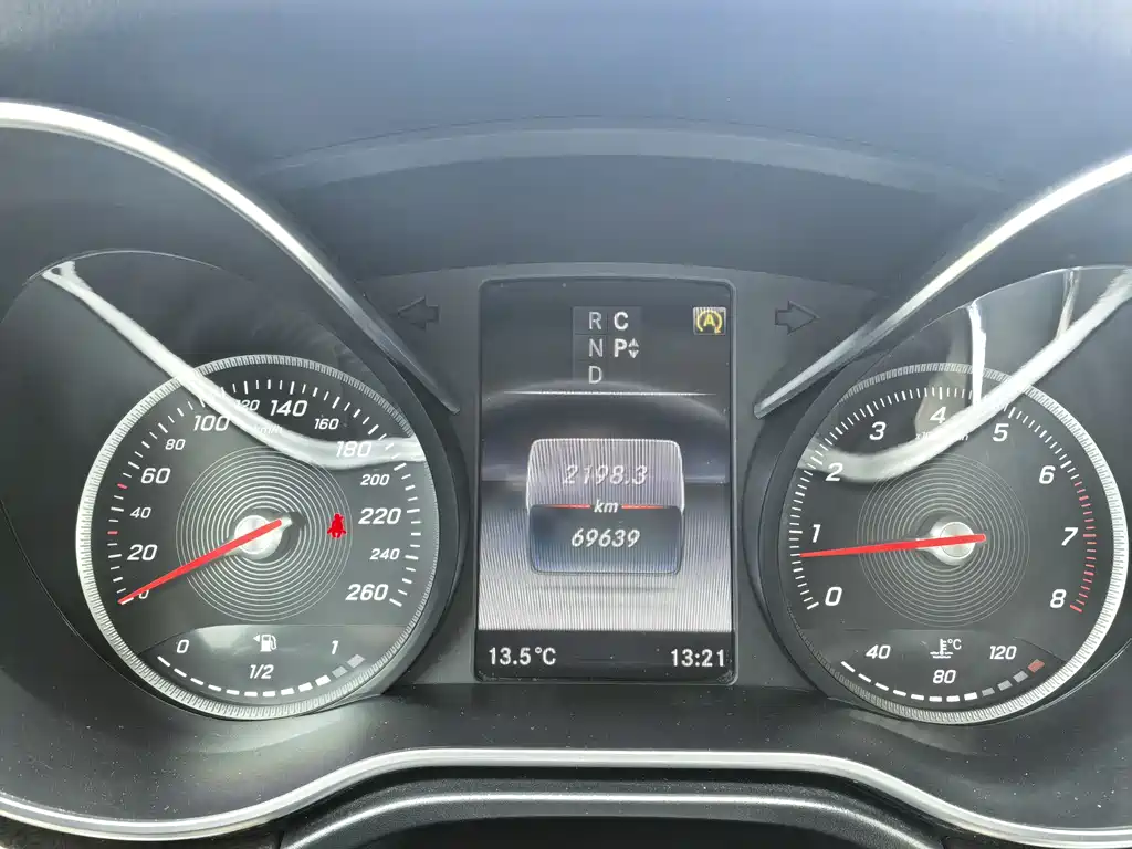 Mercedes-Benz V-Class 2018 V 260 L Premium Extended Edition National VI купить на сайте DeffCars