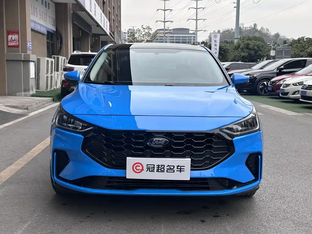 Focus 2022 sedan EcoBoost 180 automatic racing version купить на сайте DeffCars