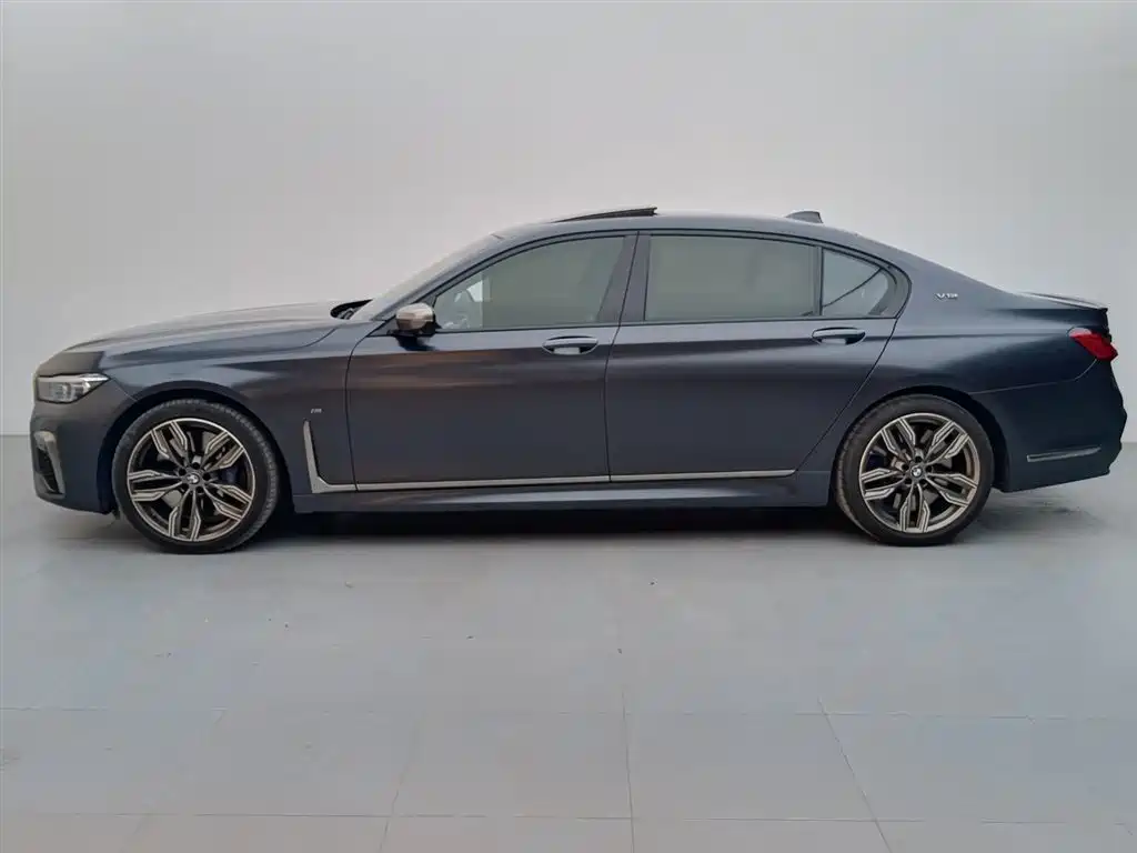 BMW 7 Series 2019 M760Li xDrive V12 Sports Package купить на сайте DeffCars