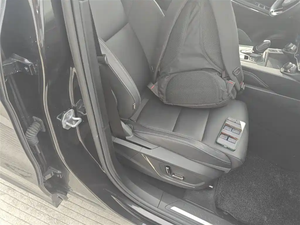 Lynk & Co 01 2023 1.5TD EM-F AM купить на сайте DeffCars