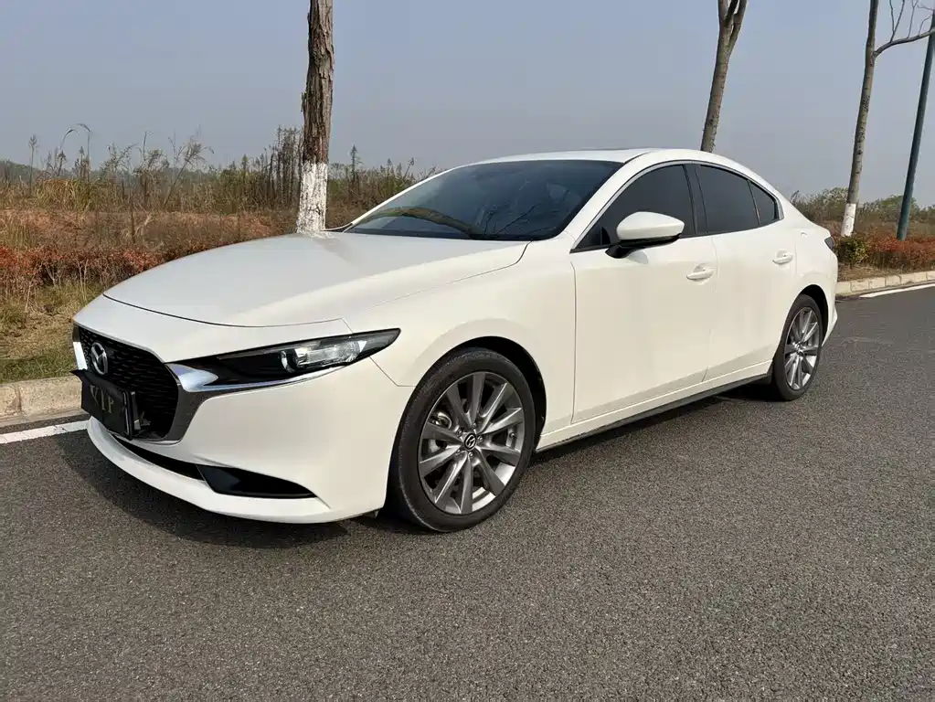 Mazda3 Angkesela 2021 2.0L Automatic Premium Edition купить на сайте DeffCars