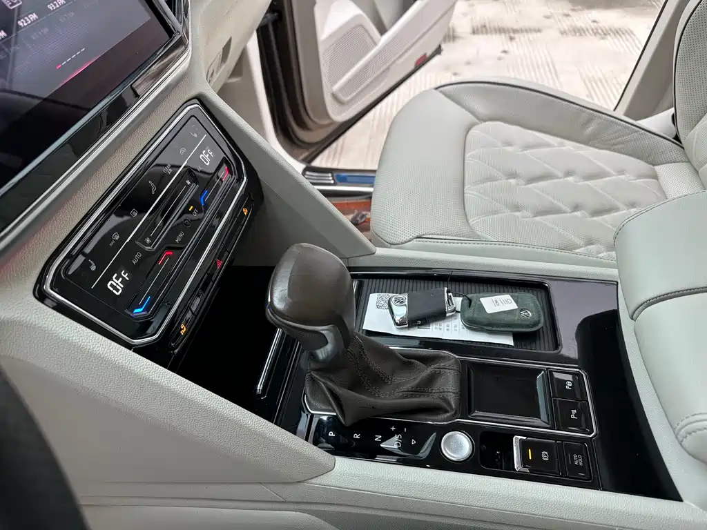 Weiran 2020 380TSI Premium Edition купить на сайте DeffCars